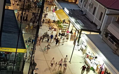 Cattolica Sea Loft: Gebäude, Fenster, Infrastruktur, Urban Design, Nachbarschaft, Öffentlicher Raum, Menge, Stadt, Freizeit