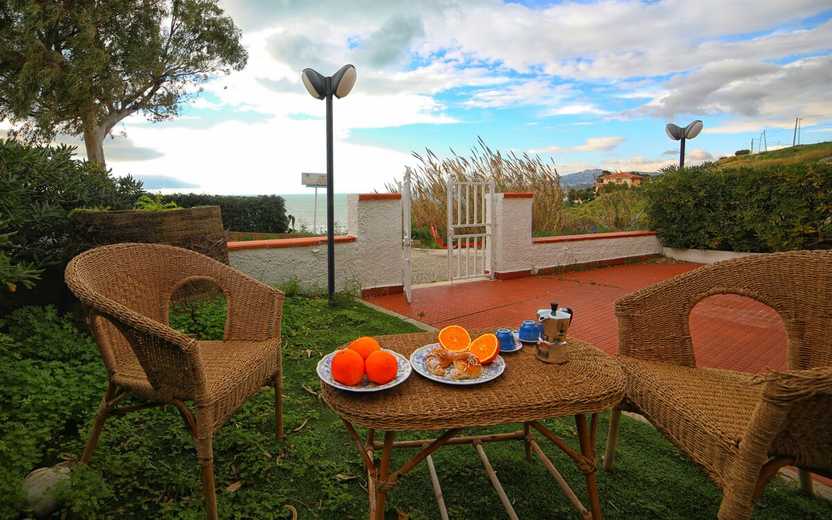 Costa Macauda Suite Apartment