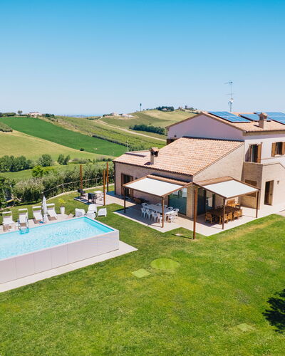 Villa Clair: Schwimmbad, Freizeit, Resort, Erholung, Estate, Thermae, Urlaub, Villa, Eco Hotel, Gartenmöbel