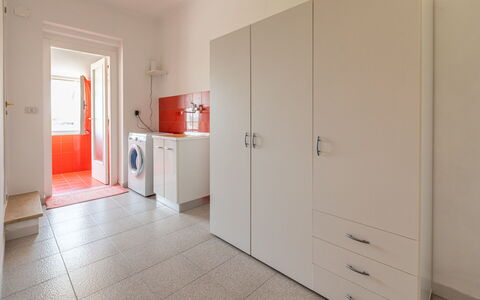 La Casa Di Campagna: Flooring, Fussboden, Interior Design, Zimmer, Major Appliance, Cabinetry, Wohnung, Decke, Schrank