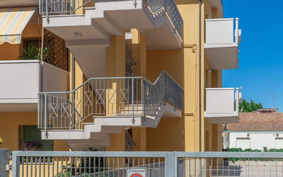 Fano Lighthouse: Eigentum, Gebäude, Holz, Die Architektur, Urban Design, Interior Design, Eigentumswohnung, Nachbarschaft, Wohngebiet, Grundeigentum