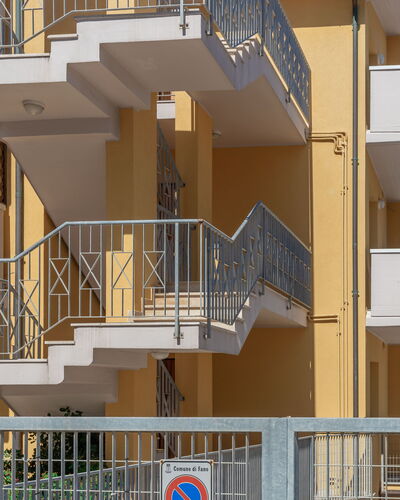Fano Lighthouse: Eigentum, Gebäude, Holz, Die Architektur, Urban Design, Interior Design, Eigentumswohnung, Nachbarschaft, Wohngebiet, Grundeigentum