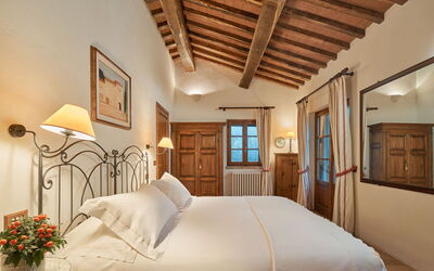 La Casetta: Eigentum, Möbel, Gebäude, Bilderrahmen, Komfort, Holz, Interior Design, Bettrahmen, Lampe, Fussboden