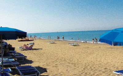 Camping Free Beach