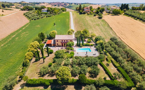 Casa Bellavista: Estate, Wohngebiet, Haus, Schwimmbad, Menschliche Siedlung, Hazienda, Bauernhaus, Villa, Resort, Villa
