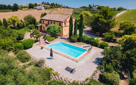Casa Bellavista: Strauch, Haus, Estate, Zuhause, Menschliche Siedlung, Bauernhaus, Schwimmbad, Garten, Hütte