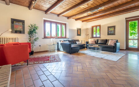 Casa Bellavista: Möbel, Zimmerpflanze, Couch, Fenster, Wohnzimmer, Interior Design, Flooring, Fussboden, Holz, Halle