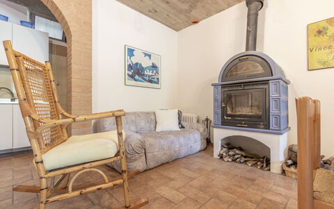 Casa Tramonti: Möbel, Holz, Interior Design, Bilderrahmen, Gebäude, Flooring, Fussboden, Stuhl, Grundeigentum, Wohnzimmer