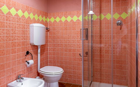 Fonte Nuova - Badia Agnano, Toscana: Armatur, Badezimmer, Flooring, Interior Design, Fussboden, Installation, Toilette, Sinken, Zapfhahn, Fliese