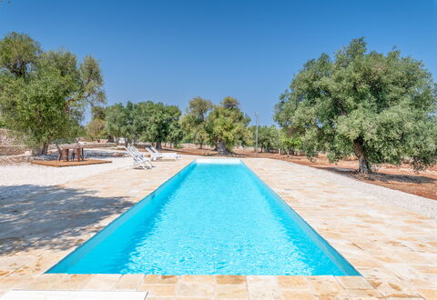 Casa Di Veronica: Wasser, Himmel, Schwimmbad, Azurblau, Baum, Schatten, Gewässer, Pflanze, Freizeit, Gras