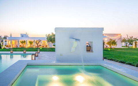 Masseria Lamacerase: Wasser, Pflanze, Himmel, Eigentum, Gebäude, Natur, Azurblau, Schwimmbad, Beleuchtung, Interior Design
