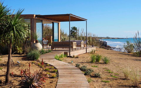 Casa Ninfa - Ispica, Sicilia: Wasser, Pflanze, Himmel, Schatten, Natürliche Landschaft, Grundstueck, See, Biome, Landschaft, Grundeigentum
