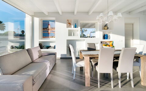 Casa Biancoverde - Marsala, Sicilia: Möbel, Couch, Bilderrahmen, Tabelle, Azurblau, Stuhl, Interior Design, Wohnzimmer, Die Architektur, Gebäude