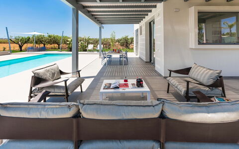 Casa Colori - Noto, Sicilia: Möbel, Eigentum, Tabelle, Couch, Himmel, Interior Design, Schatten, Gebäude, Die Architektur, Gartenmöbel