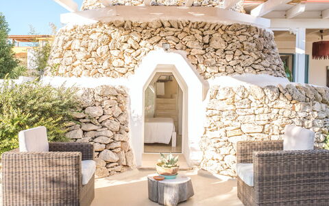 Villa Trullo - Torricella, Puglia: Eigentum, Pflanze, Interior Design, Gebäude, Himmel, Backstein, Wand, Grundeigentum, Landschaft, Steinwand