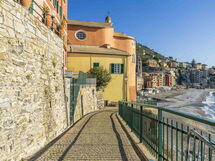 Spacious Apartment In Sori With Large Terrace - So