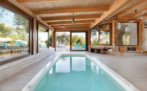 Trulli Di Grieco: Wasser, Eigentum, Schwimmbad, Azurblau, Pflanze, Die Architektur, Holz, Freizeit, Grundeigentum, Gebäude