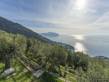 Apartment With Sea View, Private Garden, Bogliasco