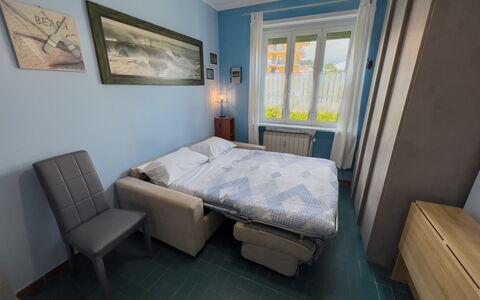 Casa Carlotta - San Bartolomeo Al Mare: Eigentum, Gebäude, Bilderrahmen, Interior Design, Holz, Fenster, Komfort, Fussboden, Flooring