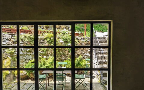 Mulino Morandi: Gebäude, Fenster, Holz, Schatten, Die Architektur, Interior Design, Wand, Glas, Tönungen Und Schatten