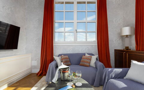 Torretta Penthouse Luxury Apartment In Florence By: Interior Design, Möbel, Flooring, Fussboden, Textil, Zimmer, Zuhause, Wohnzimmer, Wohnung, Decke