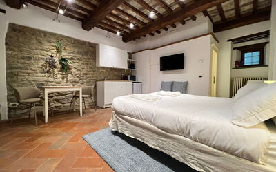 La Luna: Gebäude, Möbel, Eigentum, Komfort, Holz, Wohnzimmer, Interior Design, Flooring, Haus, Fussboden