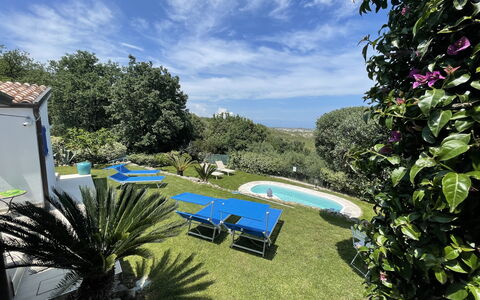 Villa Acquaro, Santa Caterina Dello Ionio, Pool, A: Blau, Schwimmbad, Resort, Estate, Garten, Rasen, Landscaping, Hazienda, Villa, Garten