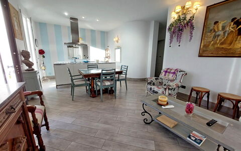 Appartamento Mare Azzurro: Eigentum, Möbel, Bilderrahmen, Tabelle, Gebäude, Holz, Die Architektur, Interior Design, Flooring, Fussboden