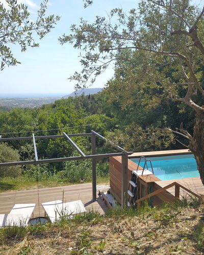 Villa Di Confine: Pflanze, Himmel, Pflanzengemeinschaft, Baum, Schatten, Vegetation, Schwimmbad, Grundstueck, Gras, Freizeit