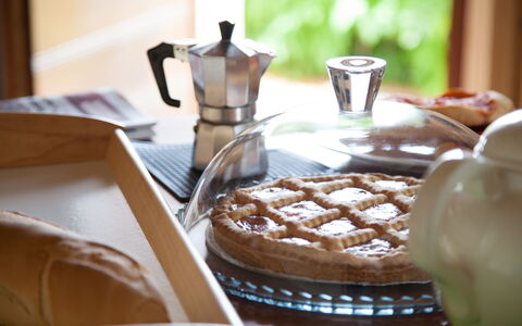 Villa Angelica: Essen, Geschirr, Tabelle, Dishware, Zutat, Drinkware, Teller, Servierware, Tasse