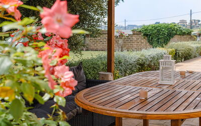 Cyca Holiday Home