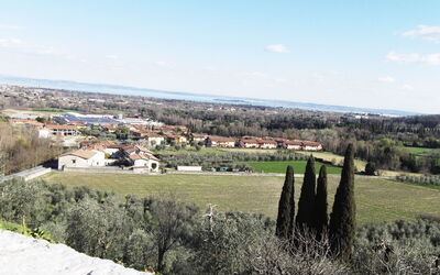 Casa Vacanze Sabrina: Himmel, Wolke, Pflanze, Baum, Grundstueck, Natürliche Landschaft, Einfach, Horizont, Landschaft, Hügel
