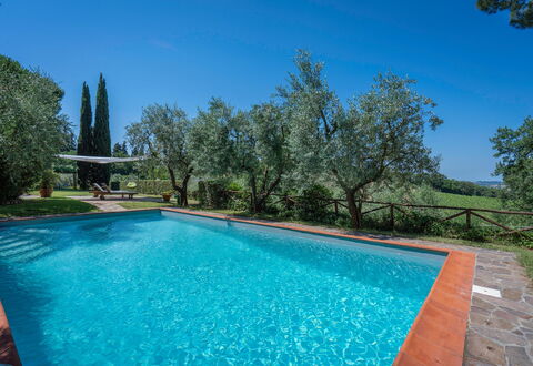 Chianti Hills Apartment, Pool, Ac: Blau, Schwimmbad, Hazienda, Schatten, Hinterhof, Water Feature, Eco Hotel, Landscaping, Villa, Resort