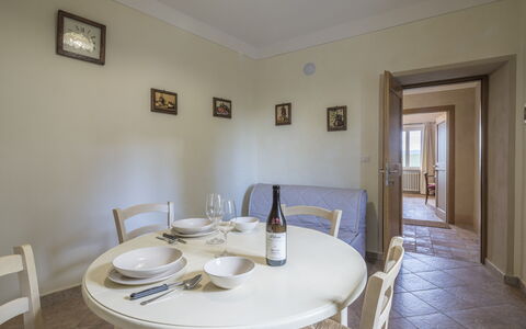 Arpusè, Relax nelle Langhe - Barolo, with Pool: Interior Design, Möbel, Flooring, Decke, Fussboden, Zimmer, Beleuchtung, Küche & Esszimmer Tisch, Stuhl, Esszimmer