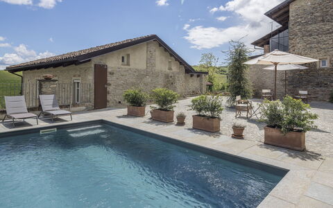 Arpusè, Relax nelle Langhe - Barolo, with Pool: Haus, Wohngebiet, Die Architektur, Zuhause, Hütte, Dach, Tür, Estate, Flagstone, Schwimmbad