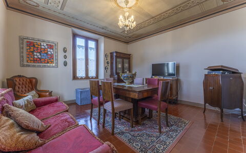 Orazio Liberty House,Lunigiana, Nature: Bilderrahmen, Möbel, Holz, Tabelle, Interior Design, Wohnzimmer, Haus, Stuhl, Flooring, Fussboden