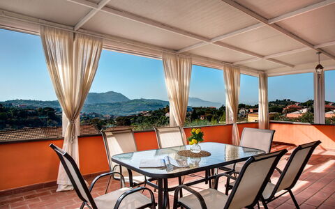 Villa Sorrentina With Panoramic Terrace: Tabelle, Eigentum, Himmel, Gebäude, Stuhl, Azurblau, Holz, Fenster, Interior Design, Schatten