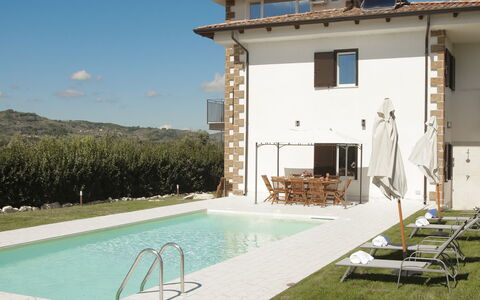 Villa Mariarosaria - Dimora Esclusiva con Piscina: Schwimmbad, Estate, Garten, Villa, Bauernhaus, Hinterhof, Resort, Daylighting, Hof, Eco Hotel