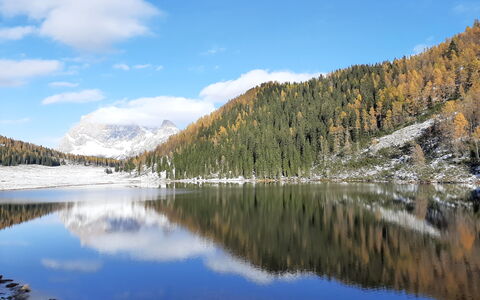 Baita Mountain View Pale San Martino: Wasser, Berg, Tarn, Reflexion, Wildnis, Winter, See, Bank, Gebirge