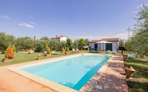 Villa Elena: Schwimmbad, Resort, Hazienda, Estate, Schatten, Hinterhof, Gartenmöbel, Bauernhaus, Eco Hotel, Villa