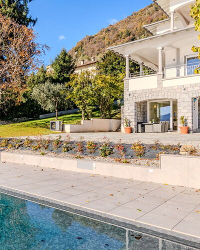 Gravedona 787: Wohngebiet, Zuhause, Estate, Garten, Villa, Villa, Landscaping, Schwimmbad, Resort, Bauernhaus