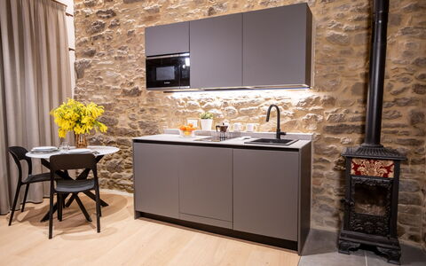 Maccari Suite: Küche, Interior Design, Küchengerät, Countertop, Möbel, Cabinetry, Flooring, Haushaltsgerät, Major Appliance, Zuhause