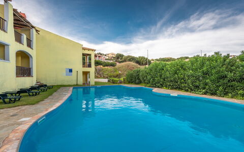 Apartments With Pool Country Village, Stintino: Blau, Schwimmbad, Ferienort, Villa, Resort, Hotel