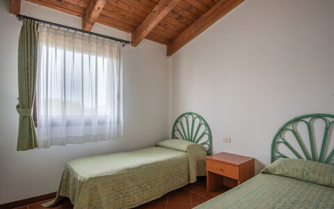 Villetta Mare Blu With Pool, Country Village, Stin: Interior Design, Holz, Fussboden, Flooring, Decke, Bett, Schlafzimmer, Möbel, Zimmer, Bettdecke