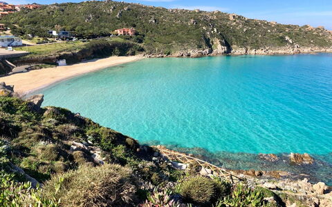Casa Pavoncelle Apartments In Gallura: Blau, Gewässer, Küste, Landspitze, Küsten Und Ozeanische Forms, Strand, Bucht, Meer, Ufer, Vorgebirge