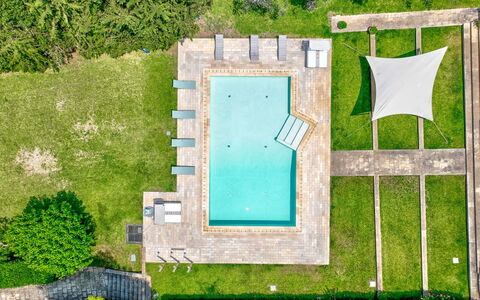 Masseria Ceratonia: Schwimmbad, Resort, Freizeit, Garten, Kunstrasen, Schatten, Rasen, Landscaping, Eco Hotel, Design