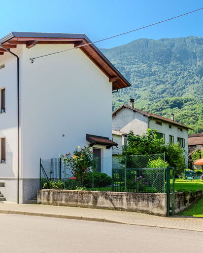 Delma: Bergforms, Gebäude, Berg, Hügel, Haus, Wohngebiet, Gebirge, Die Architektur, Hochland, Zuhause