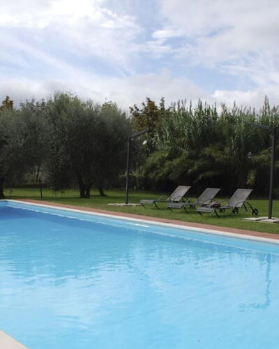 Villa del Lago: Schwimmbad, Resort, Hazienda, Schatten, Thermae, Freizeit, Eco Hotel, Estate, Hotel, Gartenmöbel