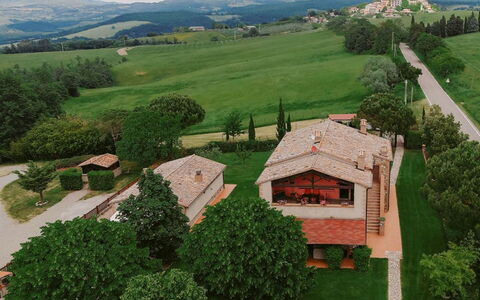 Podere dei Limoni: Ländliches Gebiet, Landschaft, Haus, Grundstueck, Zuhause, Dach, Estate, Menschliche Siedlung, Hütte, Bauernhaus