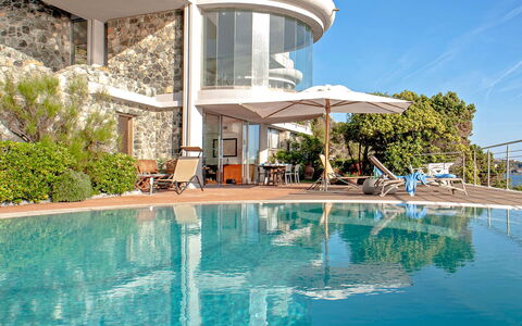 Villa Baia al Mare: Schwimmbad, Resort, Estate, Villa, Villa, Eco Hotel, Hotel, Hazienda, Ferienort